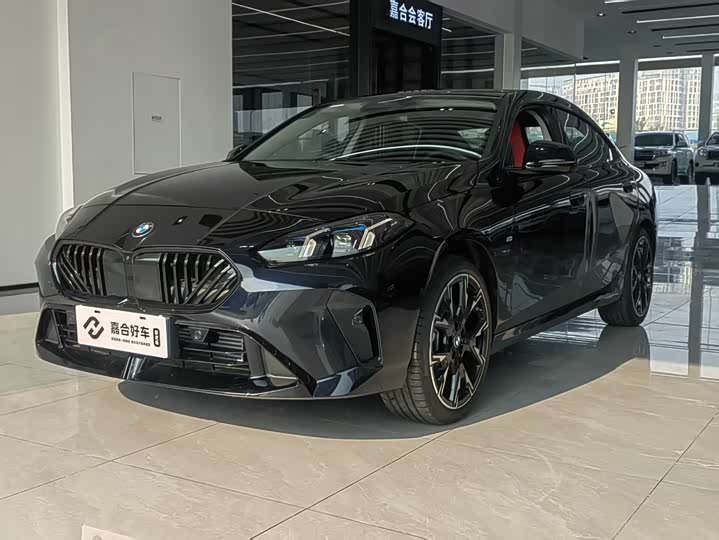 BMW 2 Series 2025 2025款 225L M运动曜夜套装