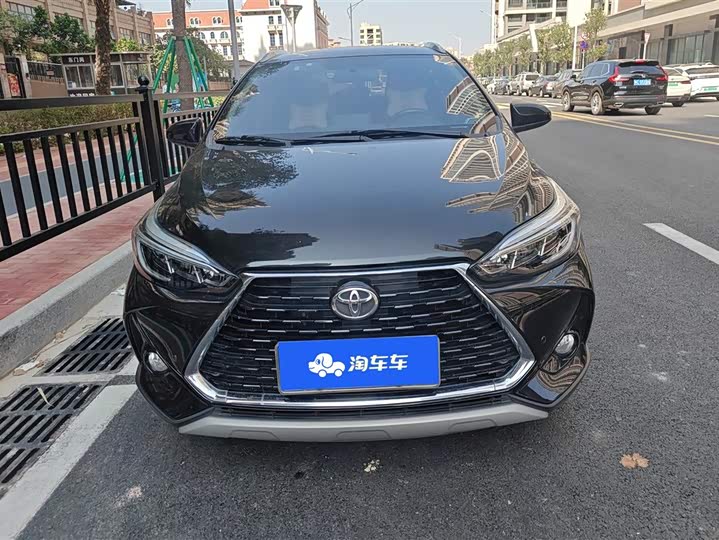 2022 Toyota Yaris L Hatchback