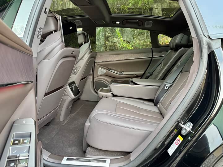 Denza Z9 2024 2024款 1100km 四驱Max版