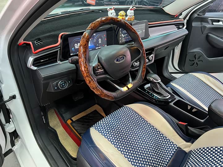 Ford Escort 2021 2021款 1.5L 自动钻石版