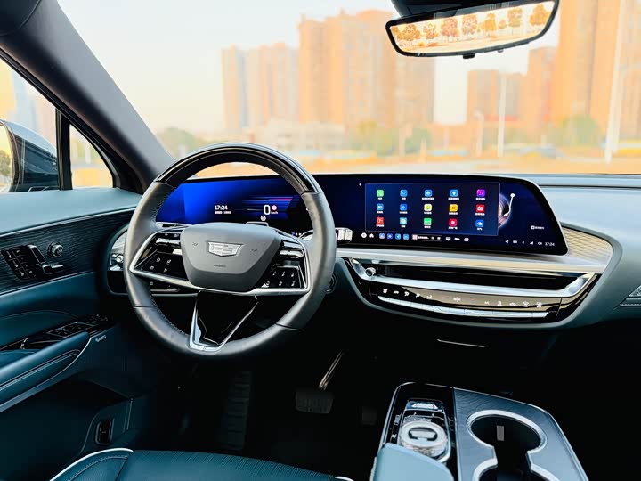Cadillac Lyriq 2022 2022款 四驱高性能尊贵版