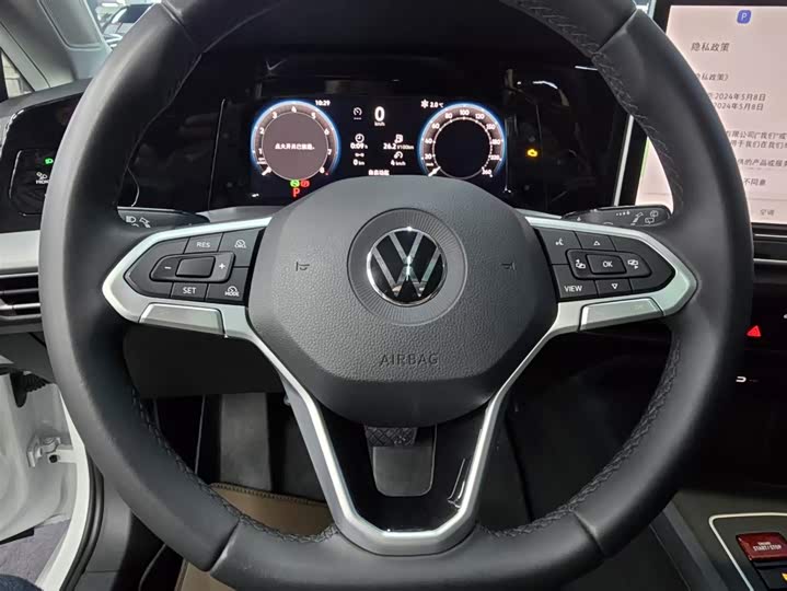 Volkswagen Golf 2025 2025款 300TSI Pro