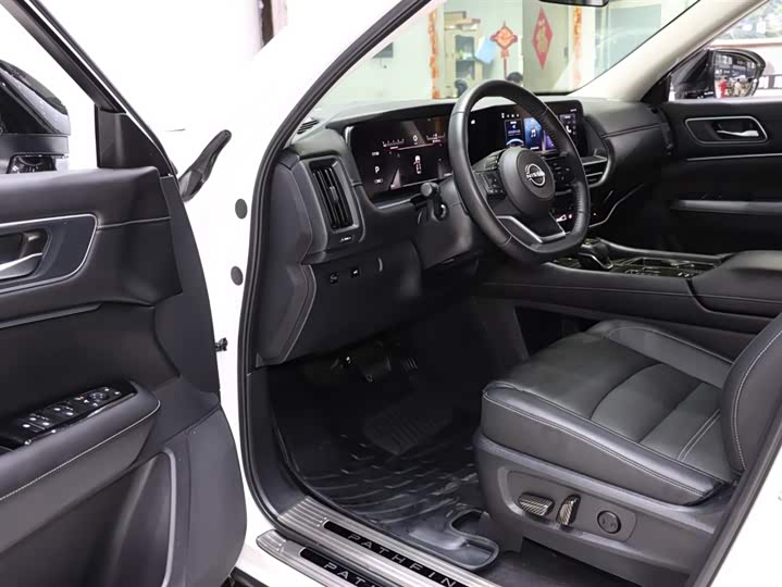 Nissan Pathfinder 2024 2024款 380VC-TURBO 两驱智悦版 6座