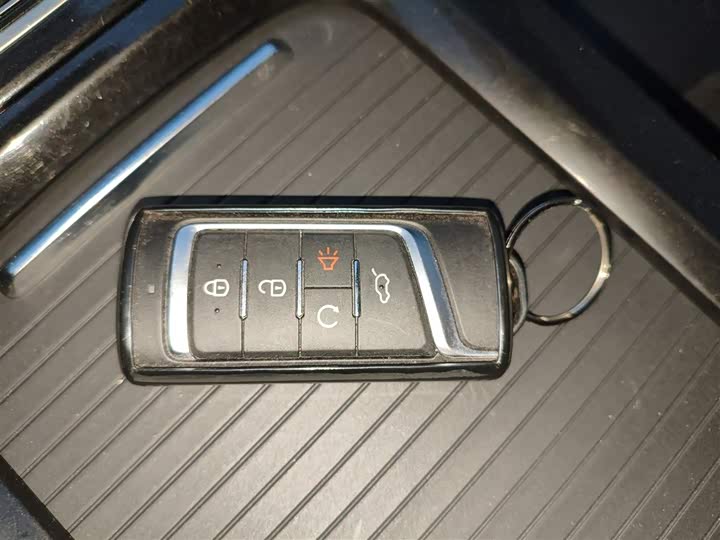 GAC Trumpchi M6 2023 2023款 PRO 270T DCT尊享版