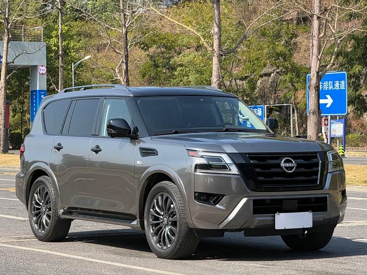 Nissan Armada 2023 2023款 ARMADA 5.6L 无敌舰队旗舰版