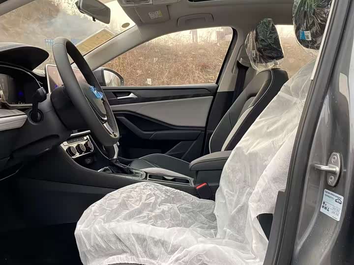 Jetta VA7 2025 2025款 1.4T 先到先得版