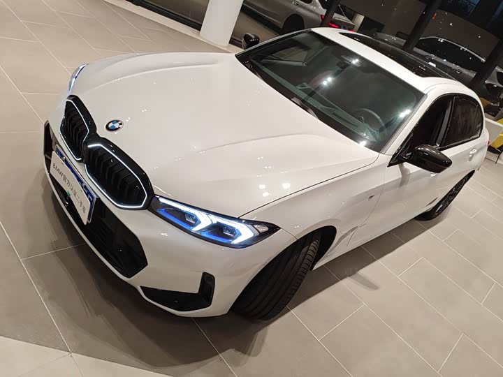 BMW 3 Series 2025 2025款 330Li 尊享型 M运动曜夜套装