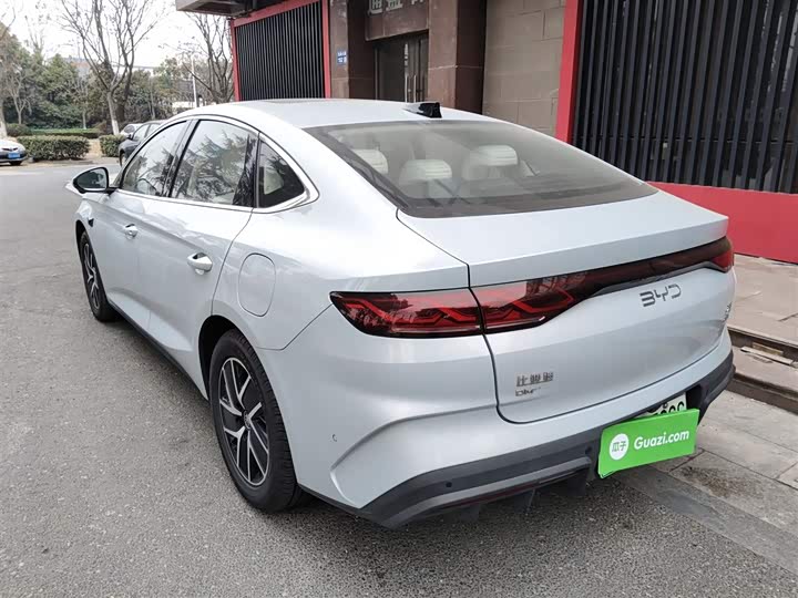 BYD Qin L 2025 2025款 DM-i 智驾版 120KM超越型