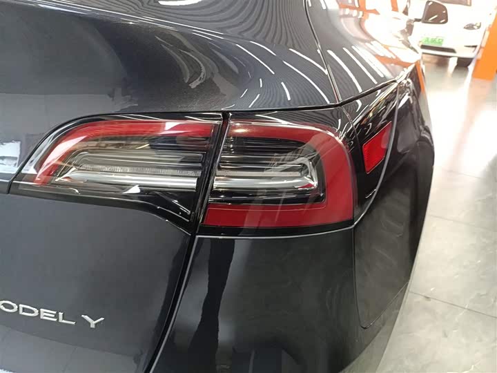Tesla Model Y 2024 2024款 后轮驱动版
