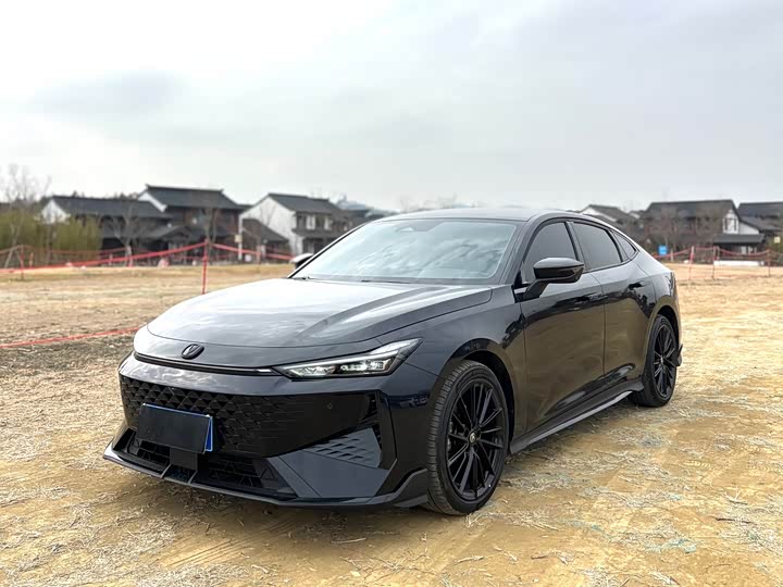 Changan UNI-V 2024 2024款 1.5T 尊贵运动型