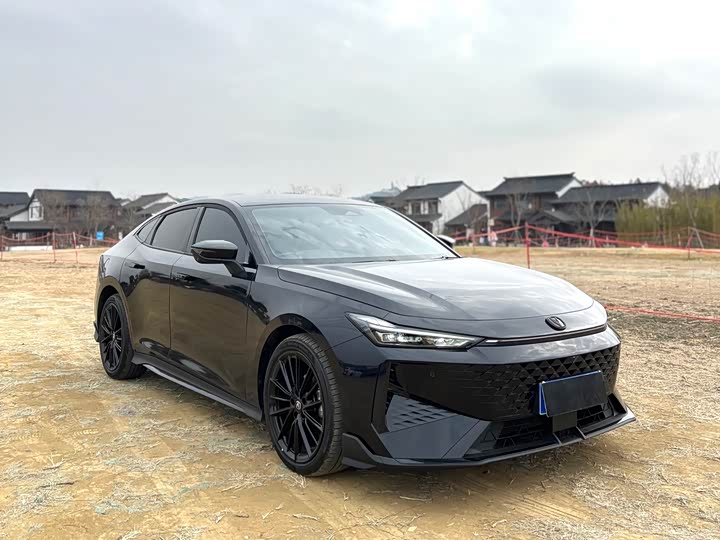 Changan UNI-V 2024 2024款 1.5T 尊贵运动型