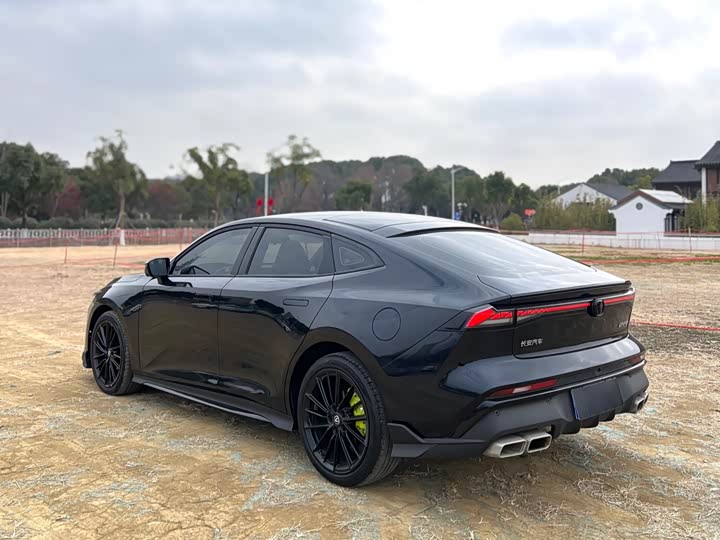 Changan UNI-V 2024 2024款 1.5T 尊贵运动型