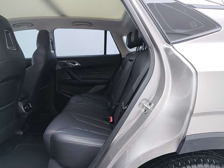 Roewe RX5 2023 2023款 1.5T 豪华滑屏版