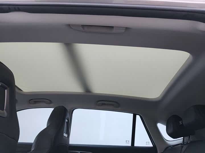 Roewe RX5 2023 2023款 1.5T 豪华滑屏版