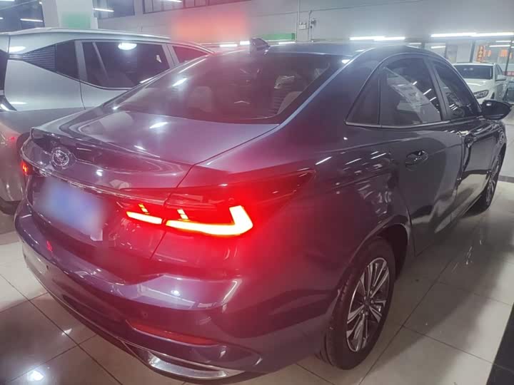 Ford Escort 2021 2021款 1.5L 自动钻石版