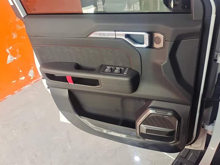 Jetour T2 2025 2025款 2.0T 自动四驱20万纪念版