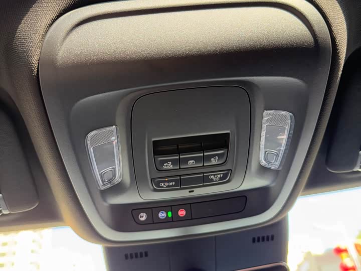 Cadillac CT5 2025 2025款 28T 赛道性能版