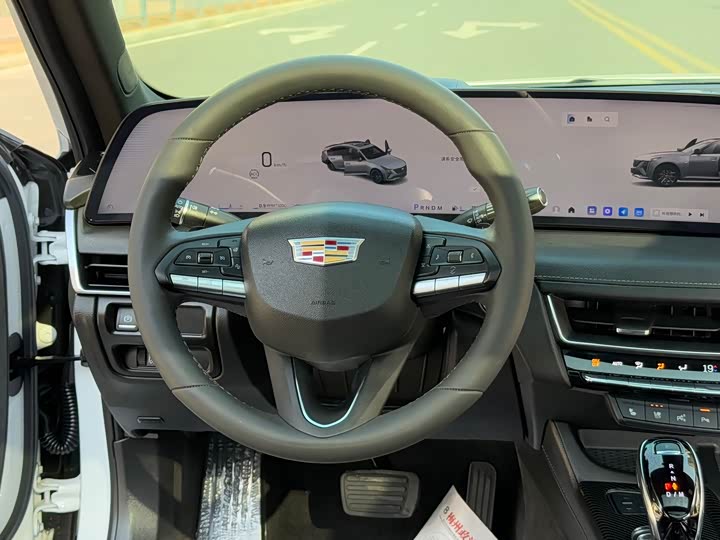 Cadillac CT5 2025 2025款 28T 赛道性能版