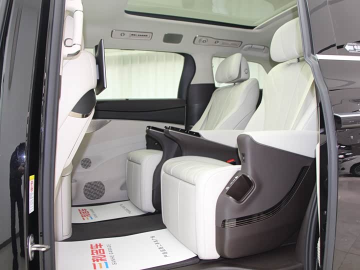 Denza D9 2025 2025款 DM-i 智驾版 1020 四驱旗舰型