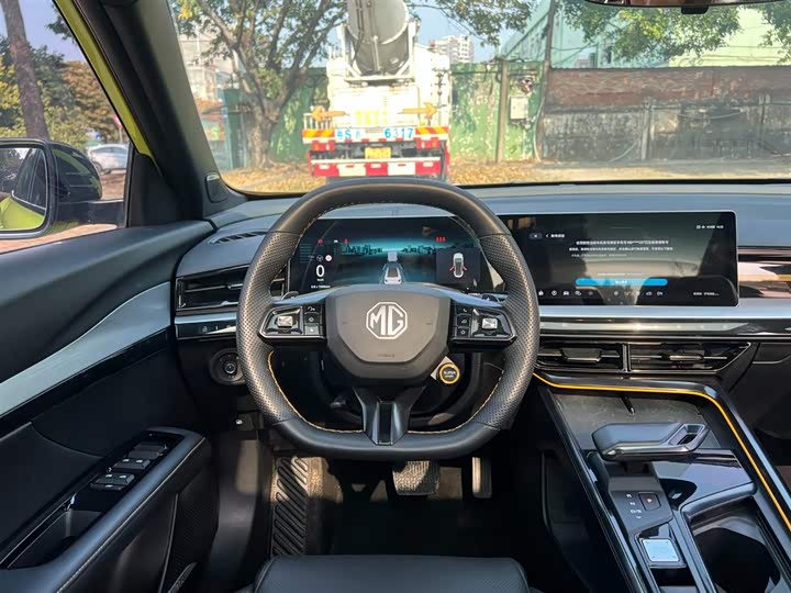 MG Motor 5 Scorpio 2022 2022款 1.5T Trophy运动旗舰版