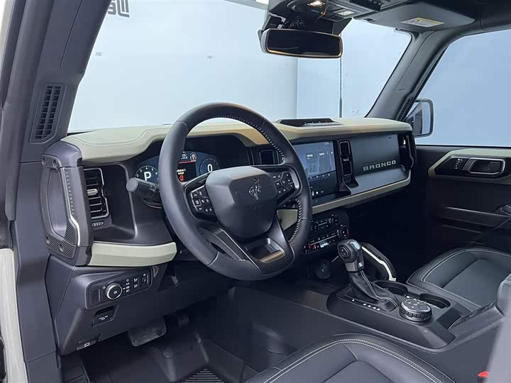 Ford Bronco 2024 2024款 2.3T 长滩