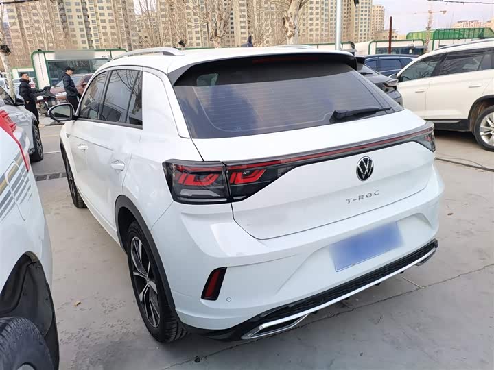 Volkswagen T-Roc 2025 2025款 300TSI DSG两驱辰光版