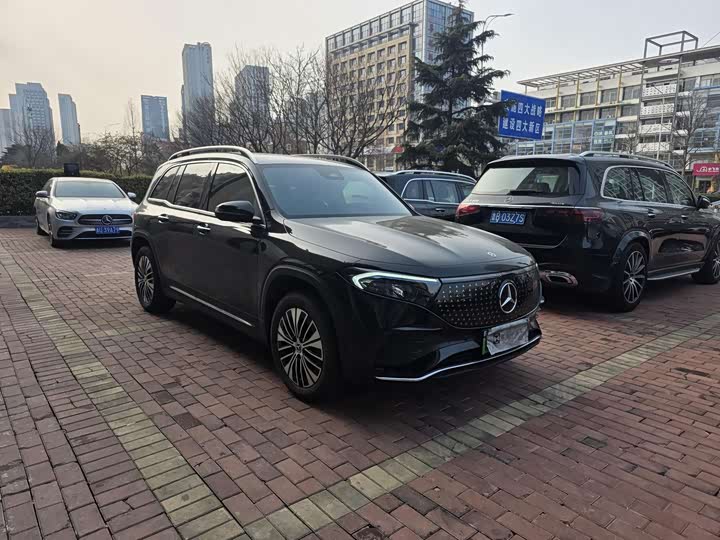 2025 Mercedes-Benz EQB