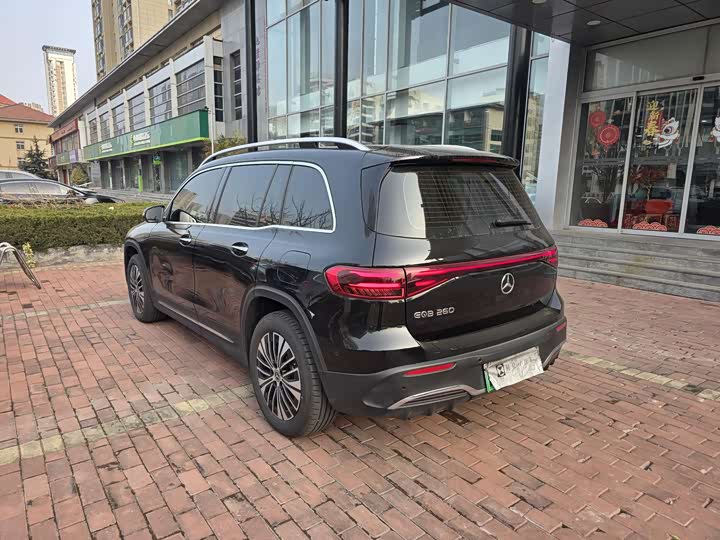 2025 Mercedes-Benz EQB