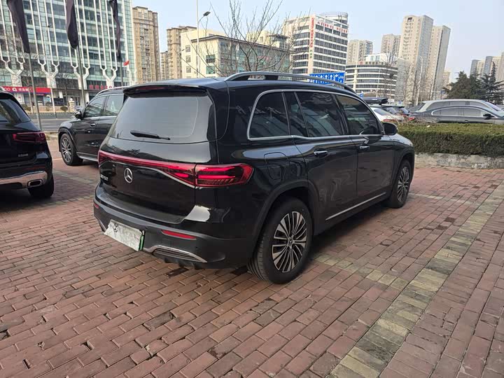 2025 Mercedes-Benz EQB