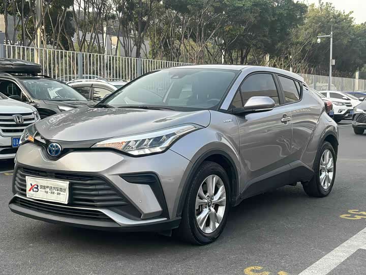 Toyota Izoa 2021 2021款 双擎 2.0L 奕享版