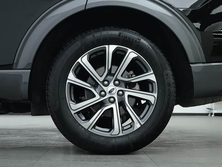 Ford Explorer 2023 2023款 EcoBoost 285 四驱风尚plus版 7座