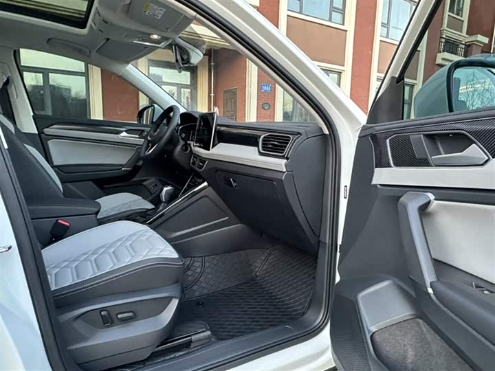 Volkswagen Tayron 2025 2025款 众享款 300TSI