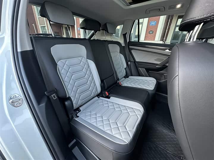 Volkswagen Tayron 2025 2025款 众享款 300TSI