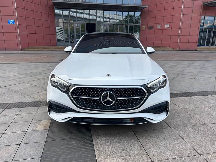 Mercedes-Benz E-Class Hybrid 2024 2024款 E 350 e L 插电式混合动力运动轿车