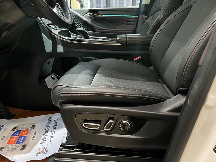 GAC Trumpchi M8 2024 2024款 大师系列 400T 至尊版