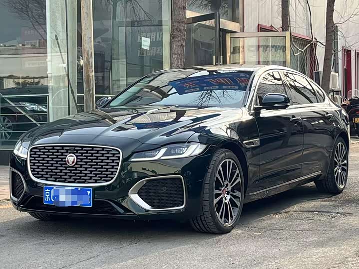 Jaguar XF L 2025 2025款 2.0T P250 两驱尊享豪华版