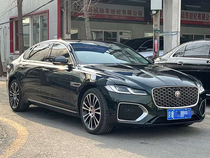 Jaguar XF L 2025 2025款 2.0T P250 两驱尊享豪华版
