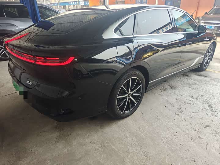 Voyah Passion 2024 2024款 PHEV 四驱超长续航行政版