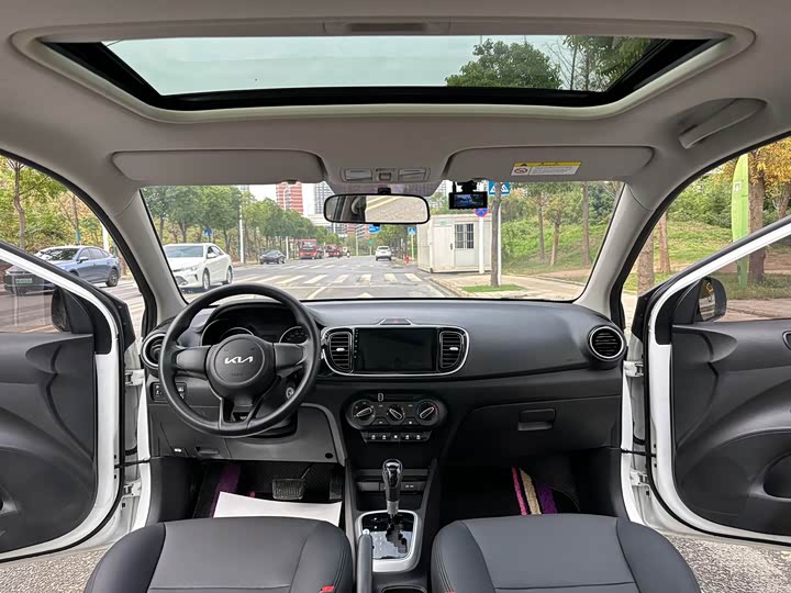 Kia Pegas 2020 2020款 改款 1.4L 自动舒适天窗版