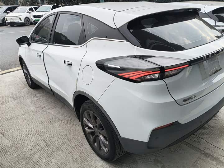 Geely Geometry C 2022 2022款 蓝莓C400