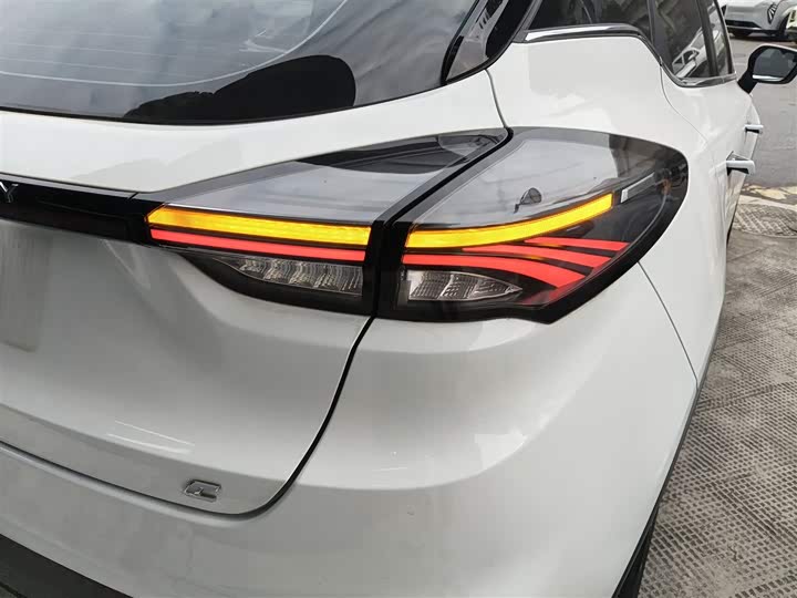 Geely Geometry C 2022 2022款 蓝莓C400