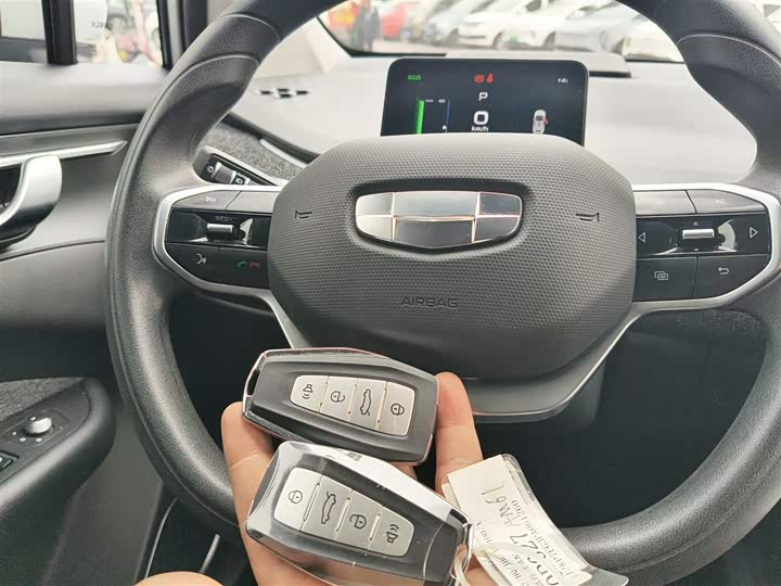 Geely Geometry C 2022 2022款 蓝莓C400