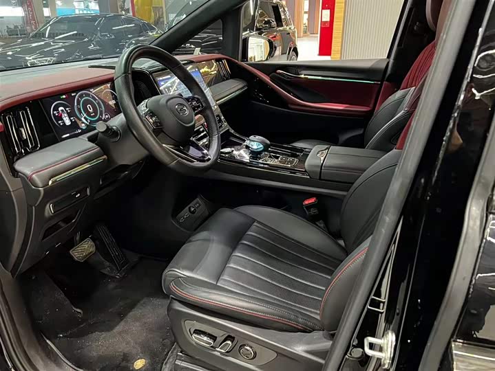 GAC Trumpchi M8 2024 2024款 宗师系列 400T 至尊版