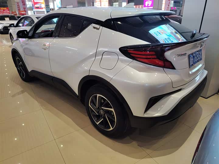 Toyota C-HR 2022 2022款 2.0L 领先版