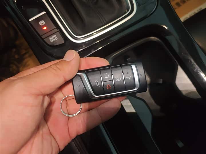 GAC Trumpchi M6 2023 2023款 PRO 270T DCT豪华版