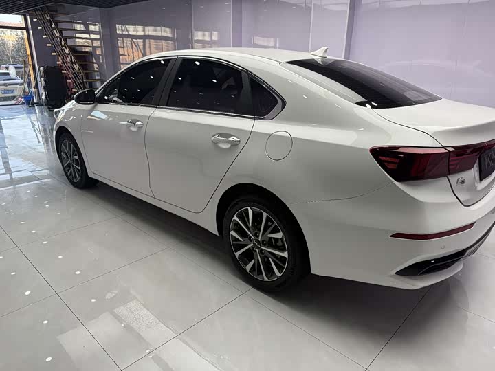 Kia K3 2021 2021款 1.5L CVT时尚版