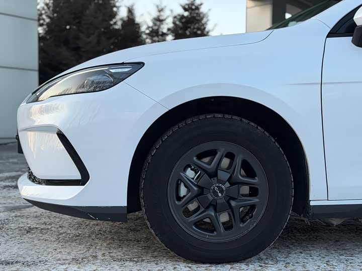 BYD Seal 05 DM-i Hybrid 2025 2025款 DM-i 智驾版 120KM旗舰型