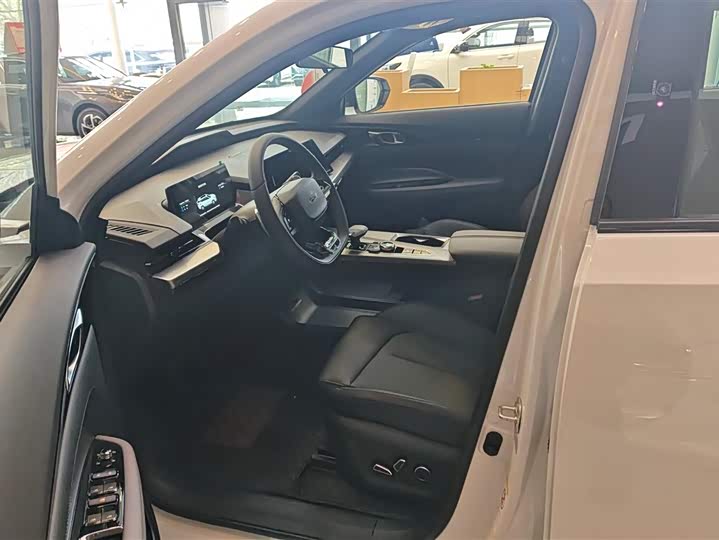 Changan Oshan Z6 Hybrid 2023 2023款 智电iDD 150KM旗舰PLUS