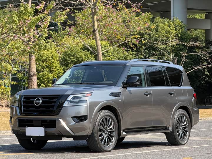 Nissan Armada 2023 2023款 ARMADA 5.6L 无敌舰队旗舰版