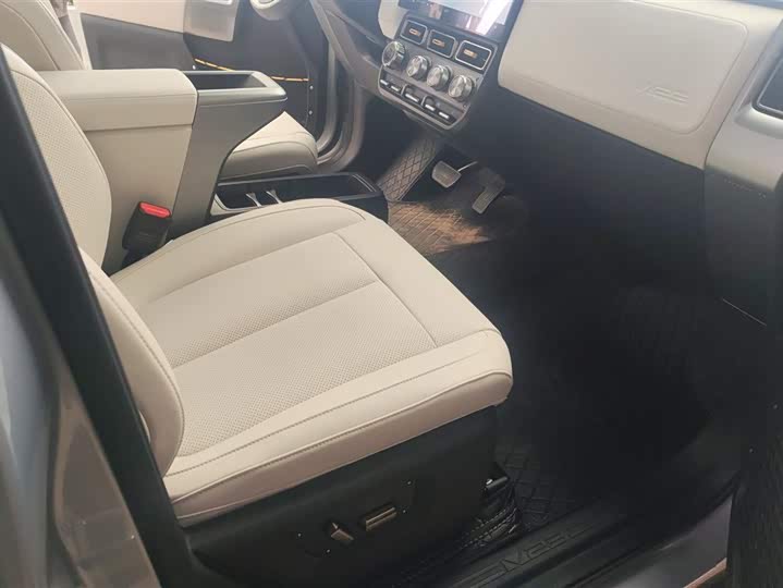 Chery iCar V23 2025 2025款 401两驱进阶版